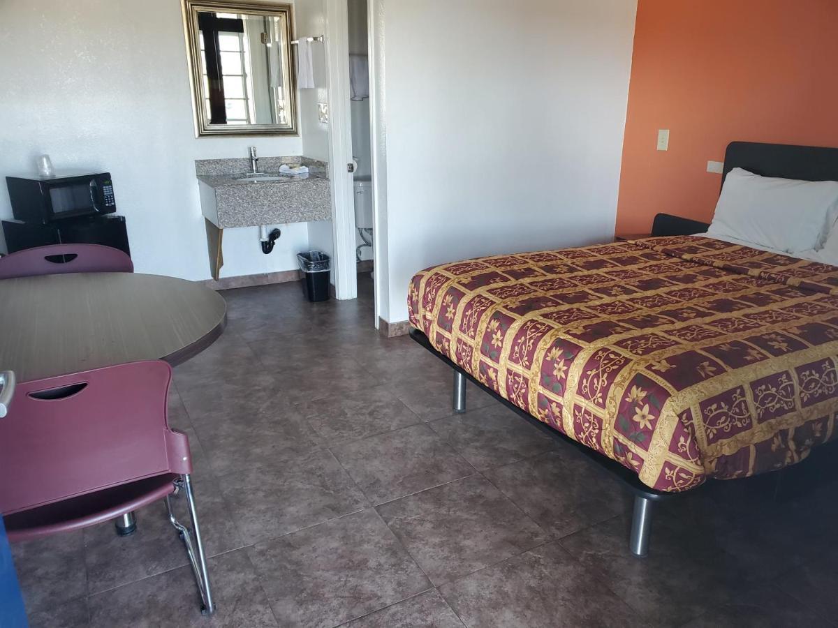 High Desert Inn Hesperia Εξωτερικό φωτογραφία